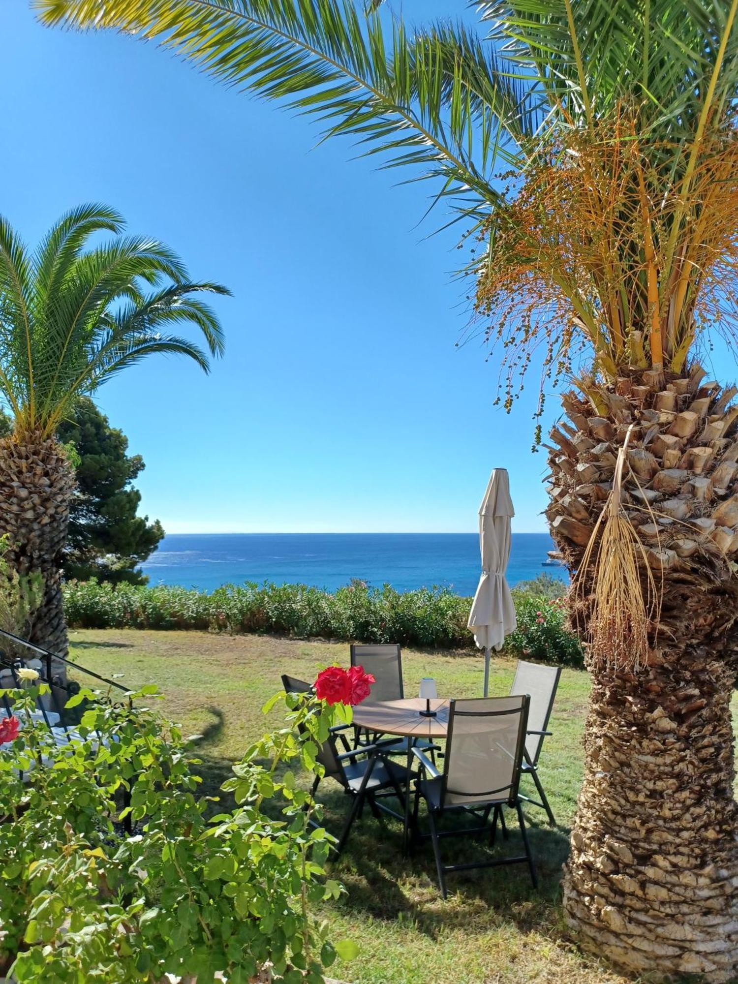 Nerissa Bungalow 2, Two Bedroom House With Sea View Spartia  Exteriér fotografie