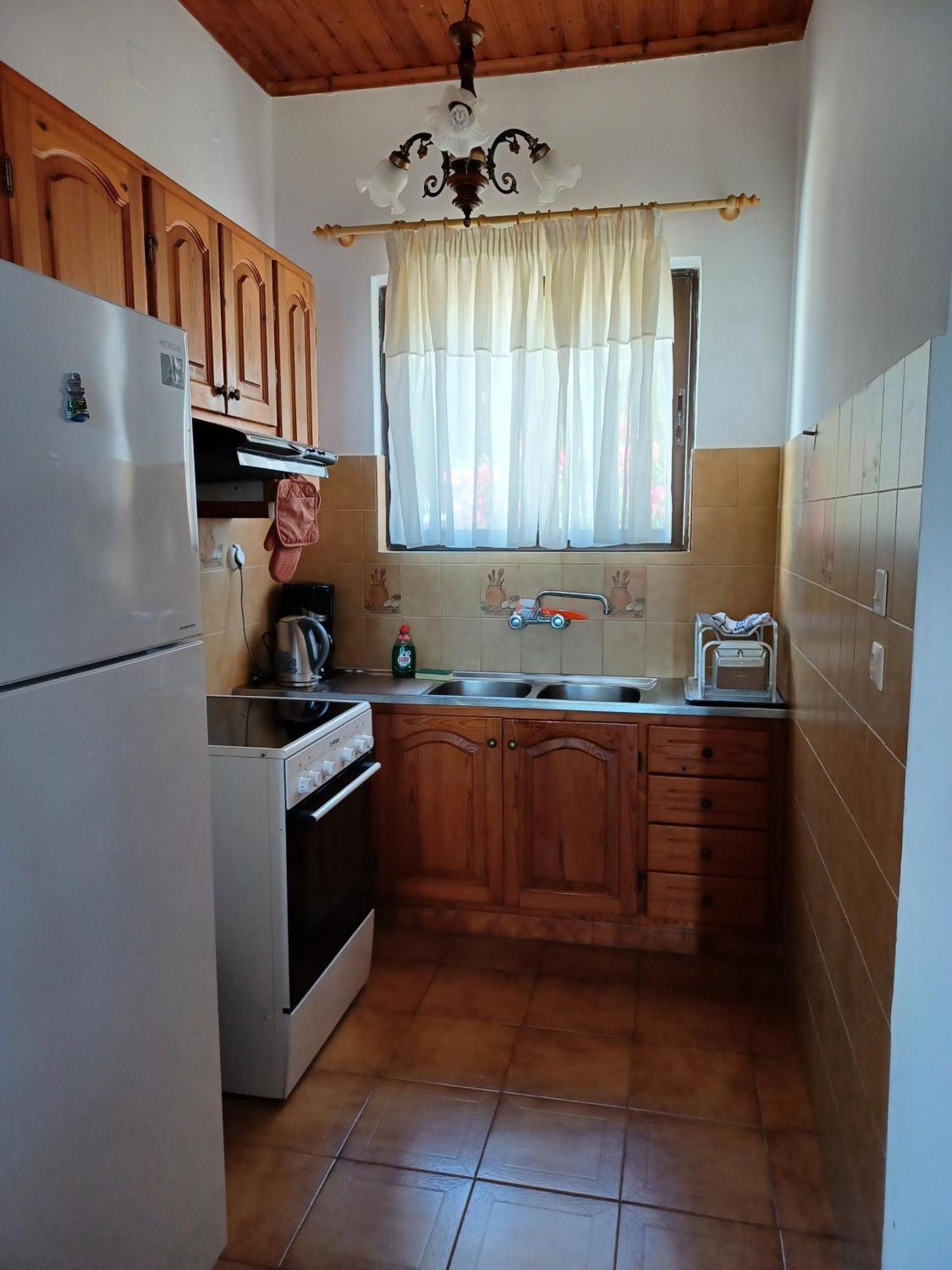 Nerissa Bungalow 2, Two Bedroom House With Sea View Spartia  Exteriér fotografie
